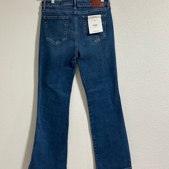 slide slit mid ride boot cut jeans size 31 Hidden jeans NWT Ryan style. - Picture 11 of 13